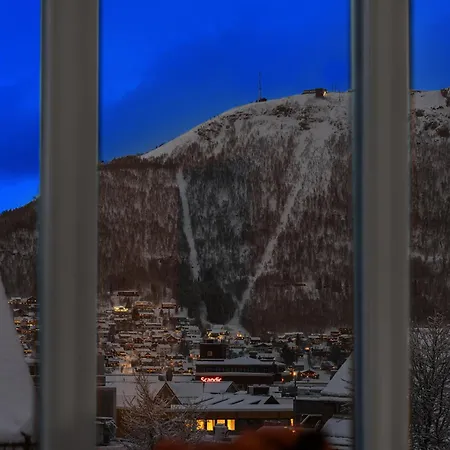 Cozy City Top-floor Apt Appartamento *