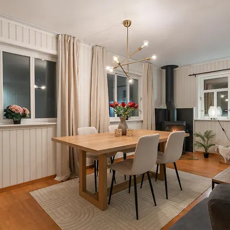 Cozy City Top-floor Apt Apartment Tromsø